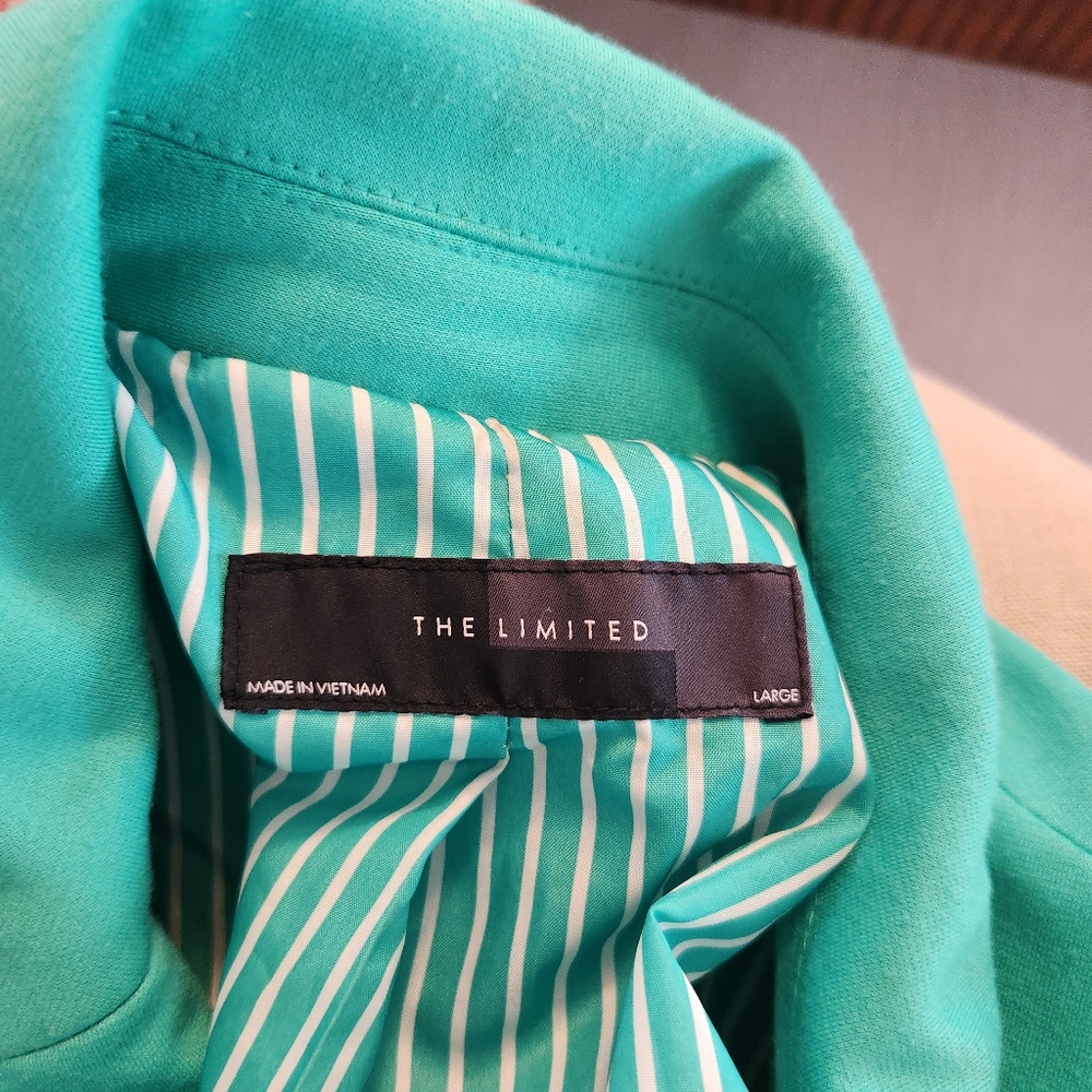 Green blazer - Picture 7 of 7